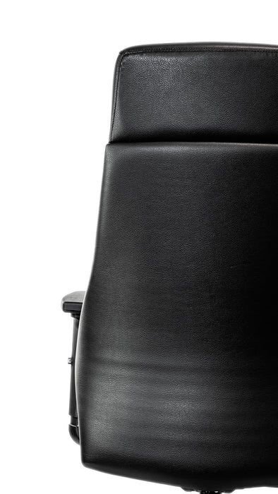 Calimera műbőr vezetői forgószék műanyag lábkereszt, 2D kartámasz, 150kg