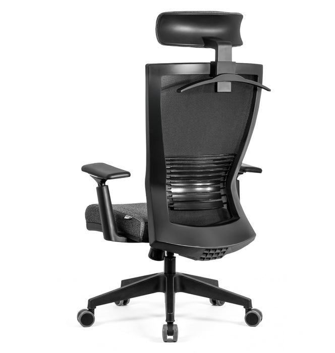 Hector ergonomikus magas háttámlás irodaszék vállfával, 3D kartámasz, 140kg